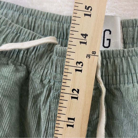 Urban Outfitters BDG Khaki Green Corduroy Drawstring Cargo Shorts Mens L - Picture 8 of 8